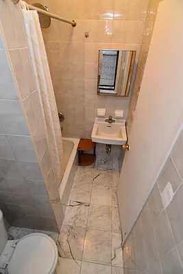 Rented by Ledvech Group | media 5