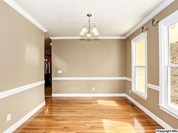 4th image of 131 Antebellum Dr