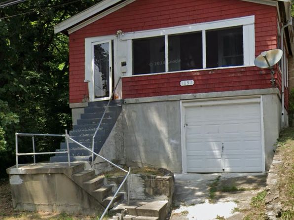 1858 Denham St