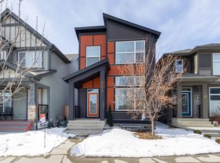 9376 224th St NW, Edmonton, AB T5T 7K3