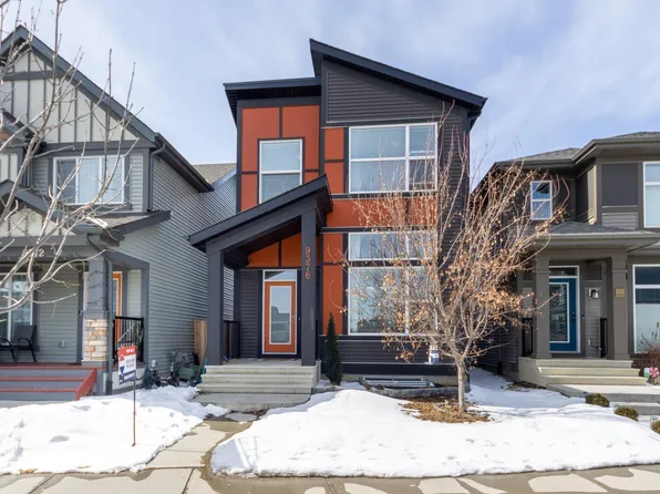 9376 224th St NW, Edmonton, AB T5T 7K3