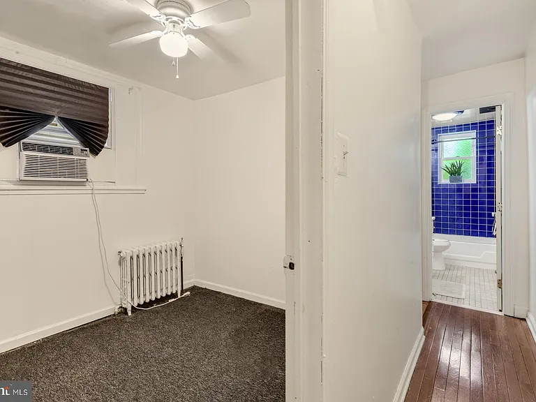 2208 Christian St #1 — Photo 7