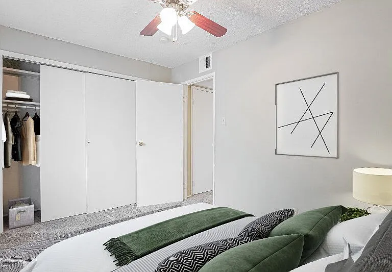 Courtyard Apartments — Photo 18