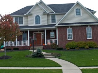 5369 Woodland Hills Cir, Erie, PA
