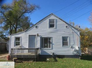 3015 N Cedar St, Lansing, MI 48906