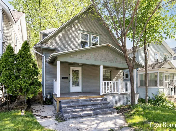129 Sweet St NE, Grand Rapids, MI 49505