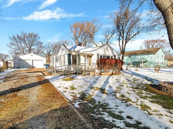 5229 N Delaware Ave, Wichita, KS 67204