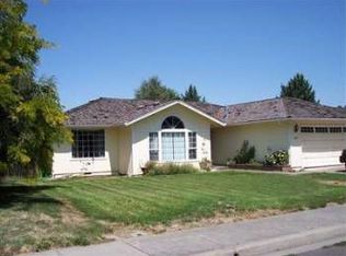 1249 Green Park Dr, Central Pt, OR 97502