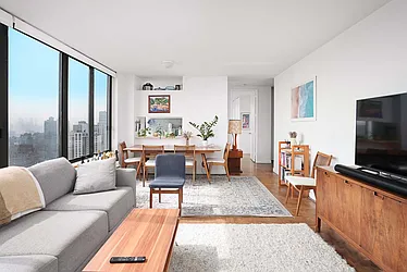 Rented by R New York