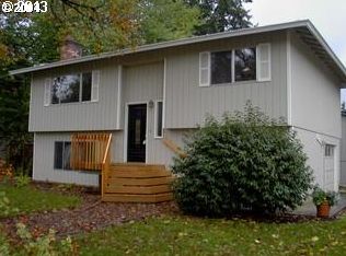 1330 SE Courtney Rd, Portland, OR 97222