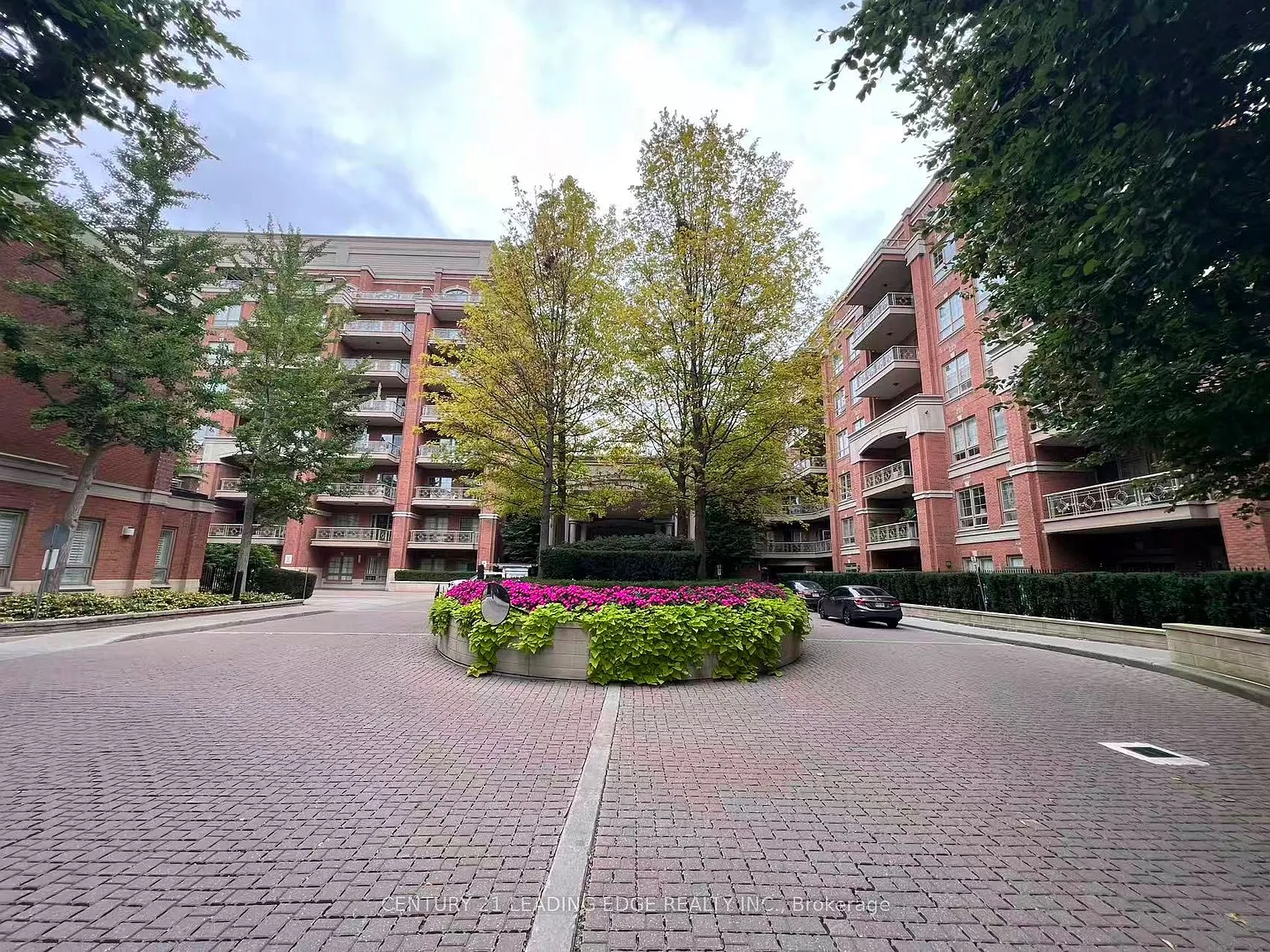 2 bed, $3,150 — Photo 2
