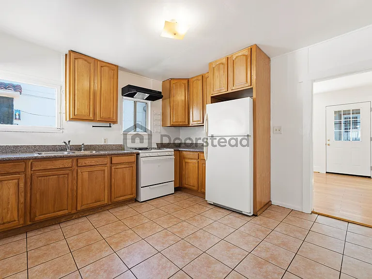 4339 Adeline St #A — Photo 13
