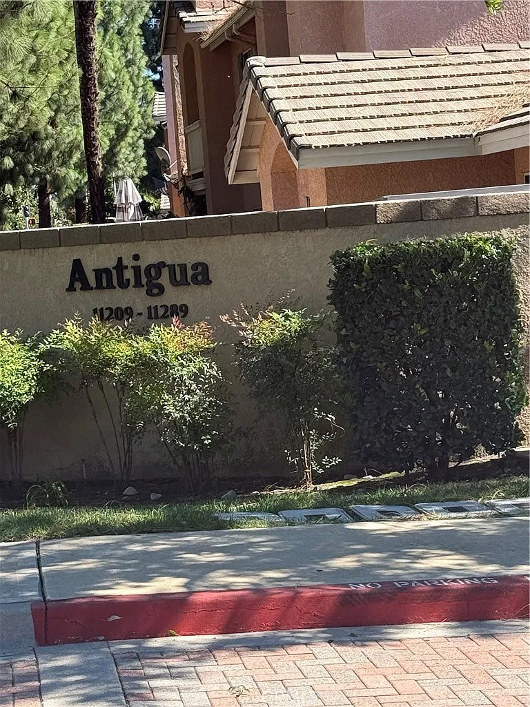3 bed, 1423 sqft, $2,900 — Photo 3