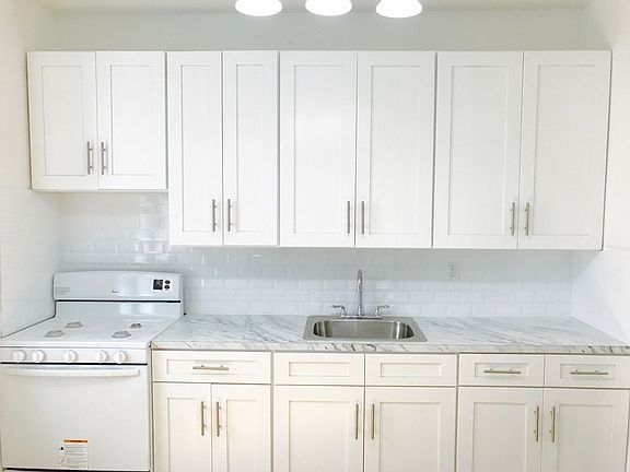 2nd image of 332 Rogers Ave #2R