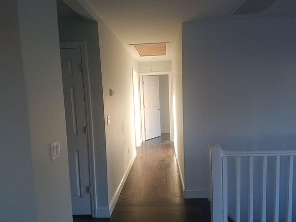 3rd image of 115 Willis Ave