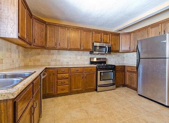 3rd image of 3825 Orchard Ave N
