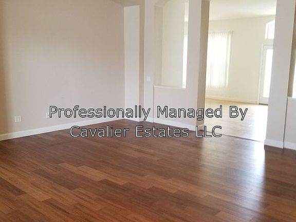 4th image of 401 Knight Dr