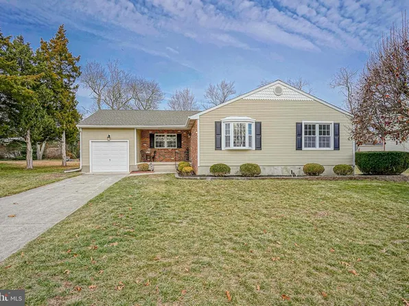 1778 Congress Dr, Turnersville, NJ 08012