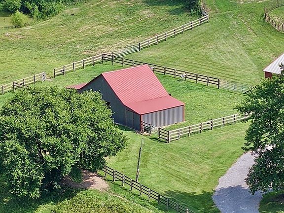 12th image of 161 Fowler Rd