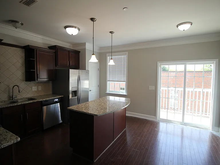 1031 Westhaven Blvd — Photo 20