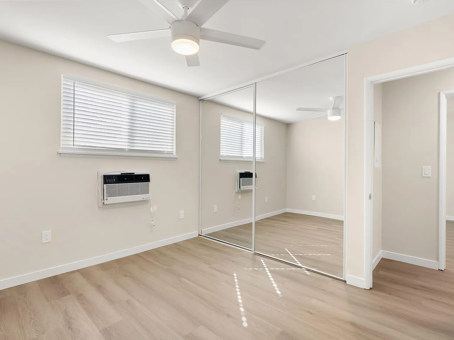 Concorde Apartments - Riverside, CA — Photo 3