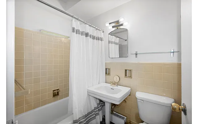 Rented by Douglas Elliman | media 4