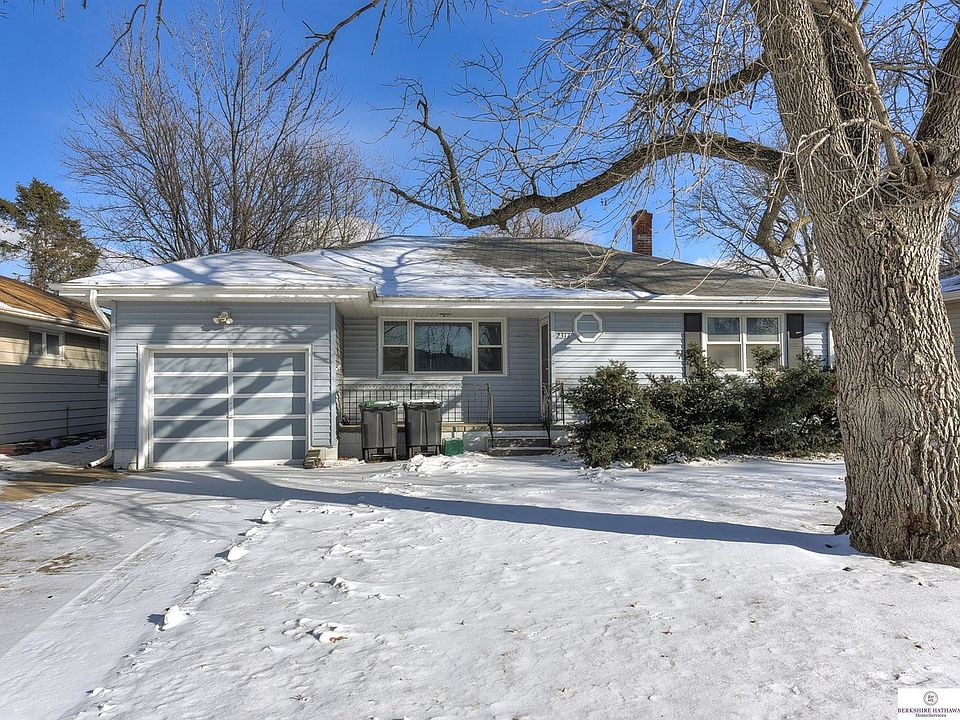 1st image of 2317 S 49th Ave