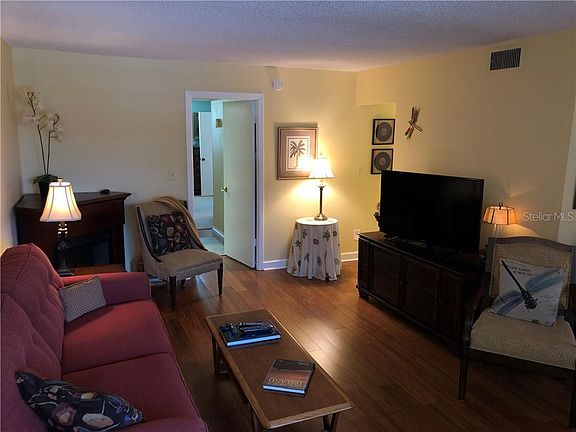 2nd image of 4885 1st St NE APT 216