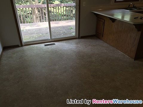 5th image of 9483 Van Buren St NE