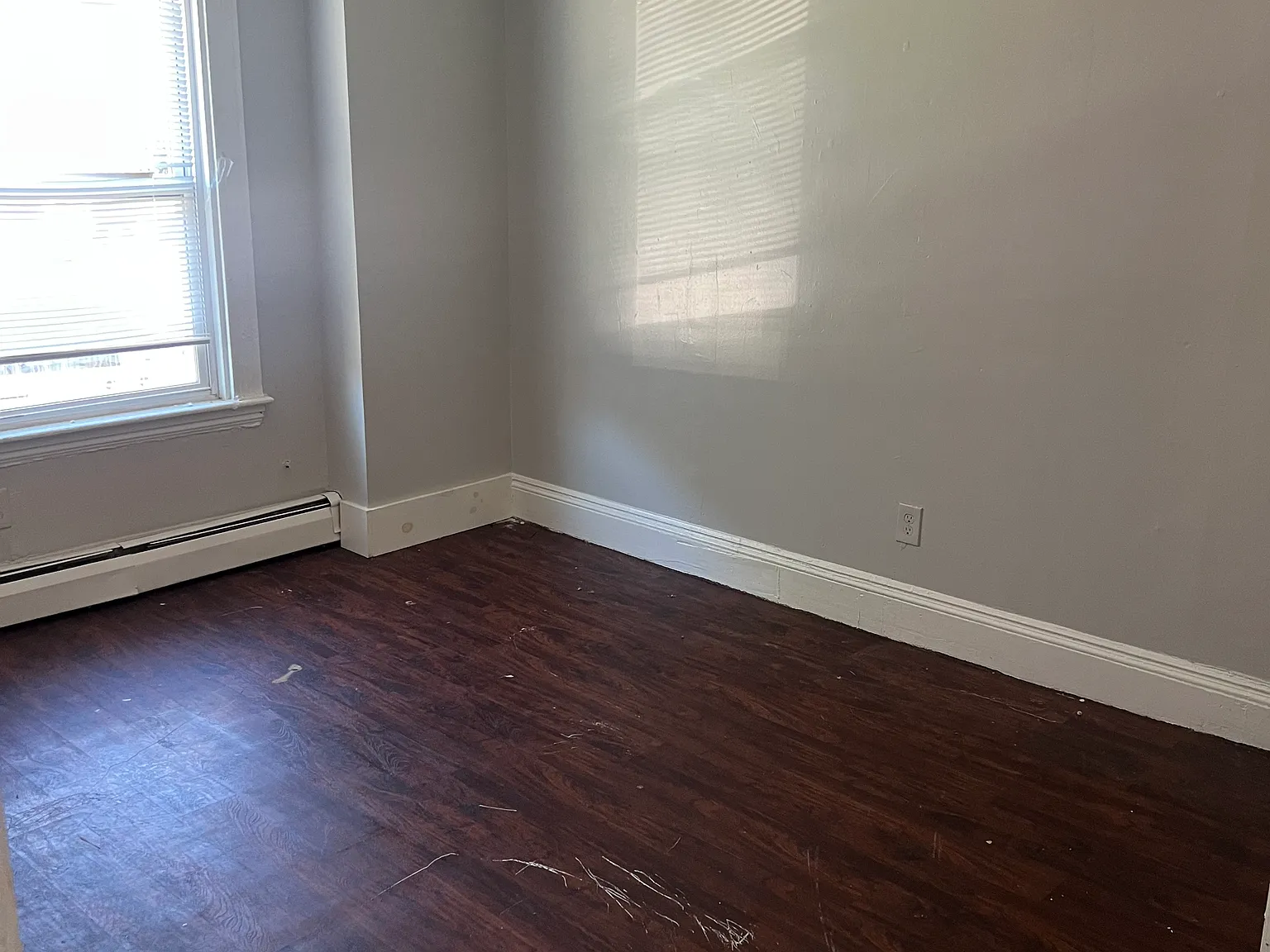 3 bed, 1000 sqft, $1,700 — Photo 4