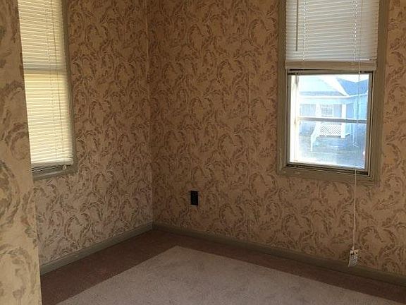 4th image of 2207 Edison Ave #A