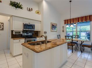 679 Lambton Ln, Naples, FL 34104