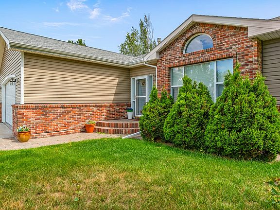 4th image of 1216 Gardenia Dr
