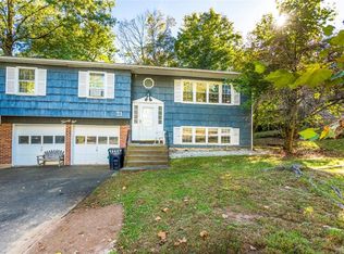 21 Sam Law Dr, Monsey, NY 10952