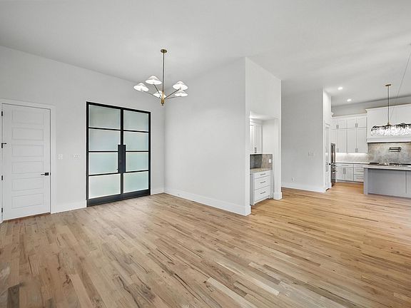 5th image of 1224 S Pine St