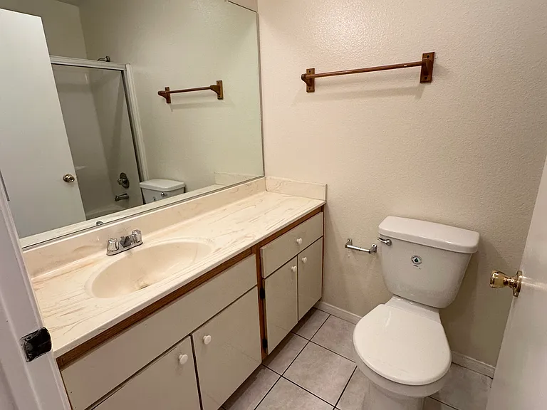 10947 Huston St #103 — Photo 15