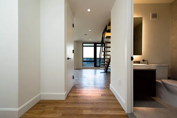 Rented by Nooklyn NYC LLC | media 32