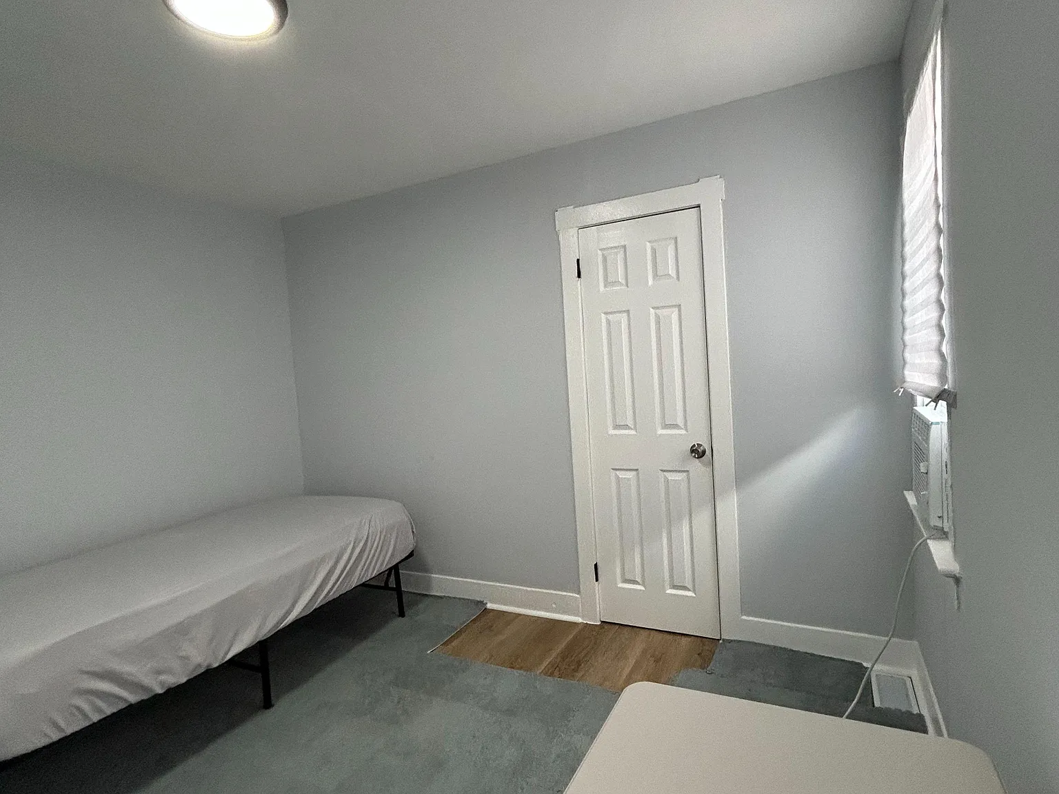 1 bed, 1.0 bath, 1360 sqft, $1,364 — Photo 2
