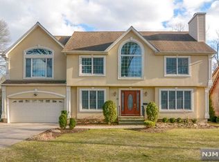 19 Brookfield Ave, Glen Rock, NJ 07452