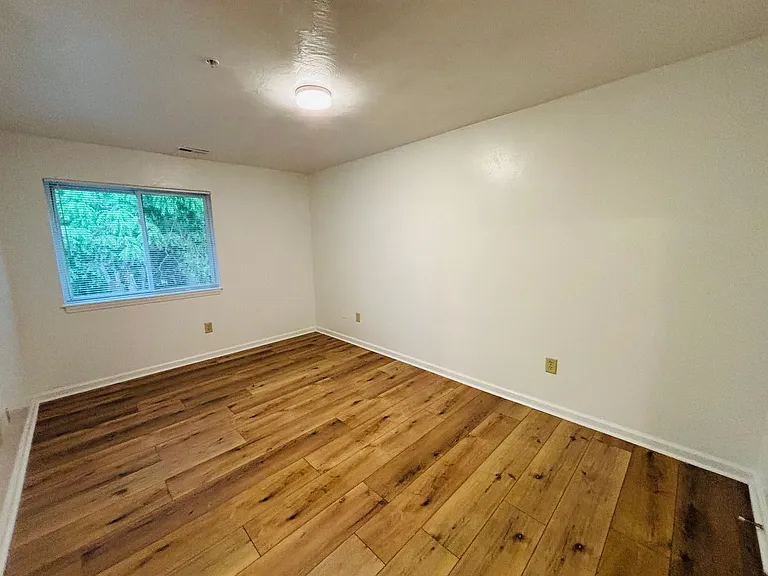 927AB - 410 Houston St. - DM — Photo 110