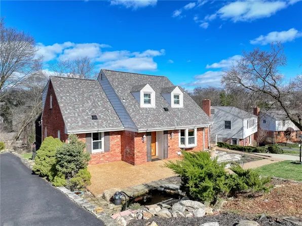 577 Clemson Dr, Pittsburgh, PA 15243