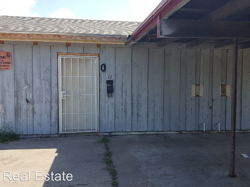 1st image of 1521 Lazy Ln #10