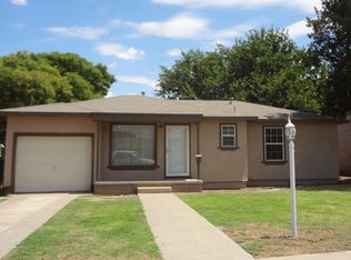 1509 Avenue G, Levelland, TX 79336