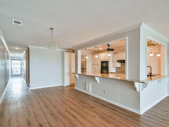 3rd image of 8111 Broadway St APT 2