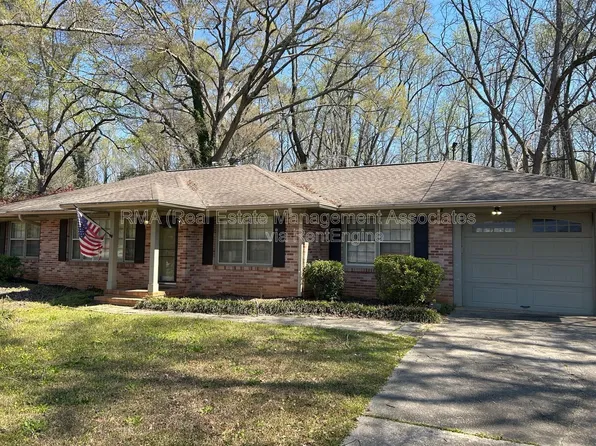 1133 E College St, Griffin, GA 30224