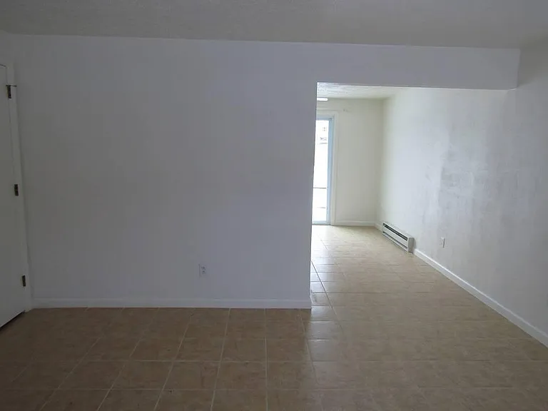 1254 Argonne Dr — Photo 12