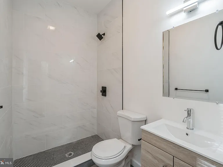 405 S 42nd St #1C — Photo 32