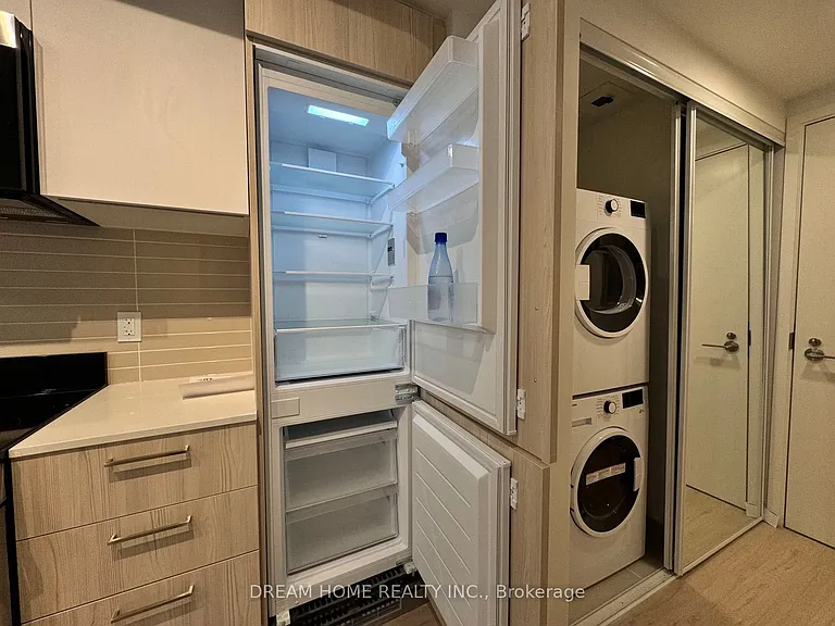 65 Mutual St #1307 — Photo 16