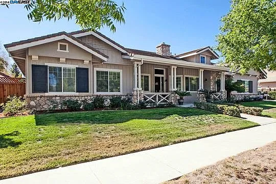 2483 Bess Ave photo 1