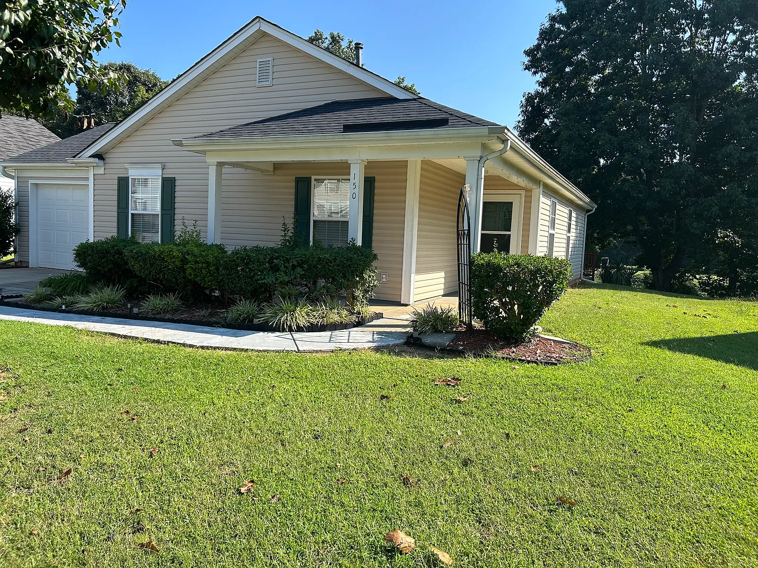 3 bed, 1150 sqft, $1,850 — Photo 3